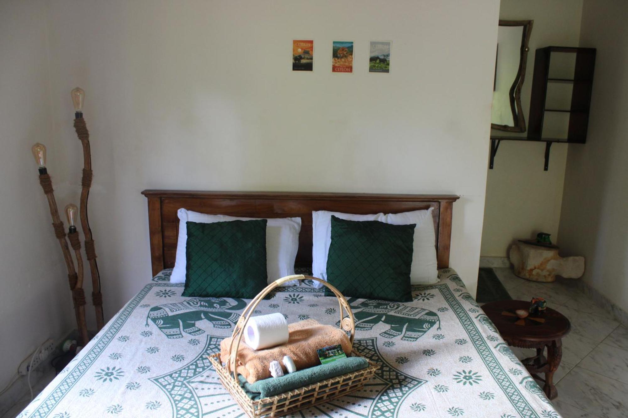 Hotel The Escape With Jadeon Unawatuna Exterior foto